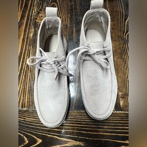 Everlane Mac Toe Suede Chukka Boots Size 7.5 Beige Women